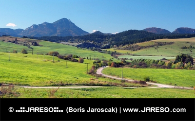 Grüne Wiesen am Bobrovnik und am Great Choc Mountain