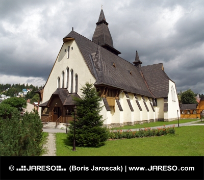 Église Sainte-Anne, Oravska Lesna, Slovaquie