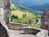 Zomers uitzicht vanaf kasteel van Strecno