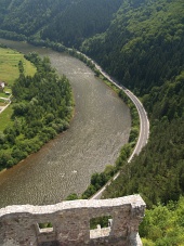 Luchtfoto vanaf het kasteel van Strecno