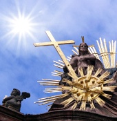 Солнце и крест