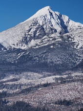 Krivan Peak i slovakiska Tatrabergen på vintern