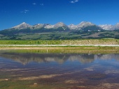Odsev Visokih Tatrah na jezeru